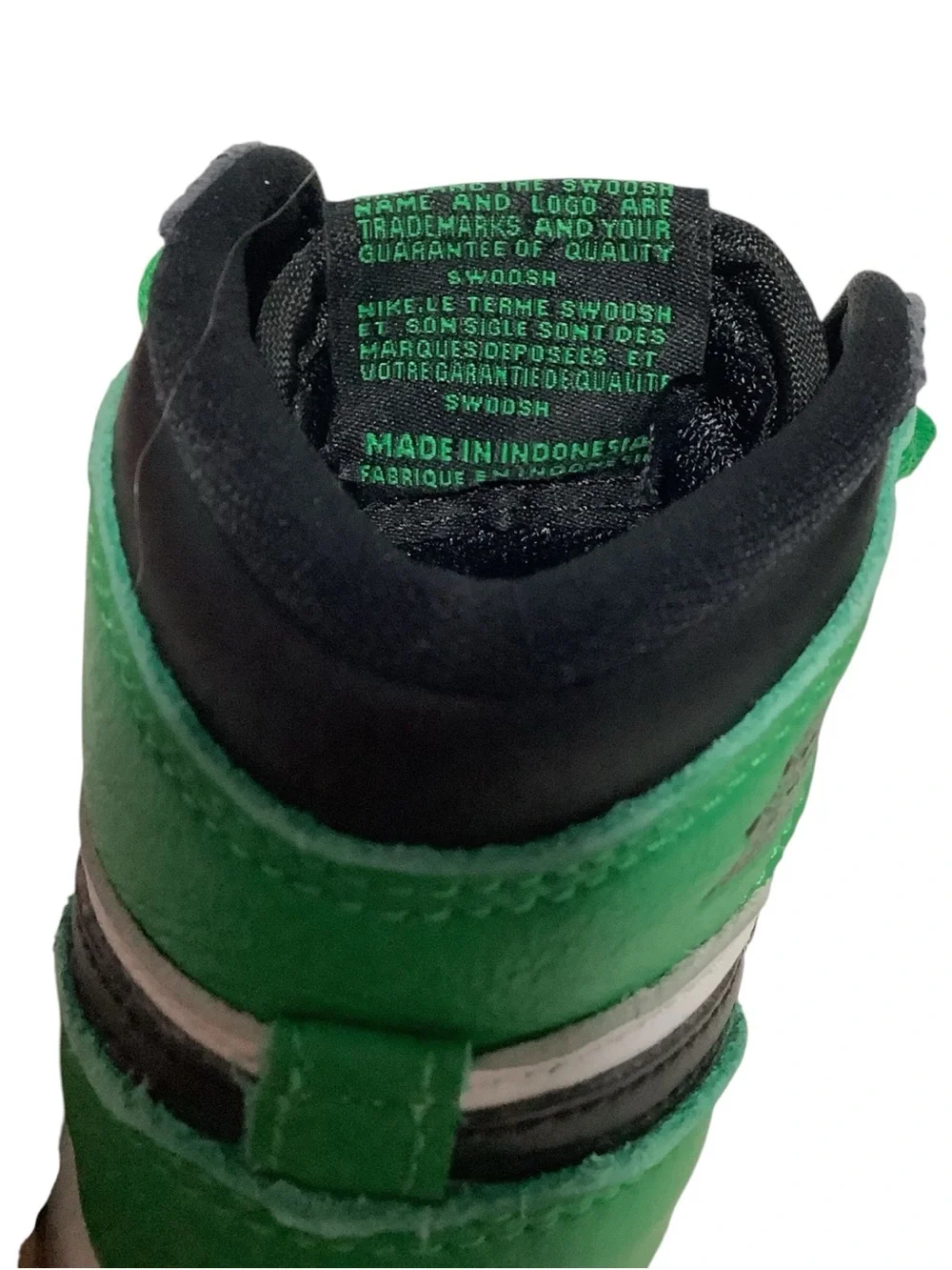 Nike Air Jordan 1 Retro Green Boys Size 7C Athletic Shoes Sneakers